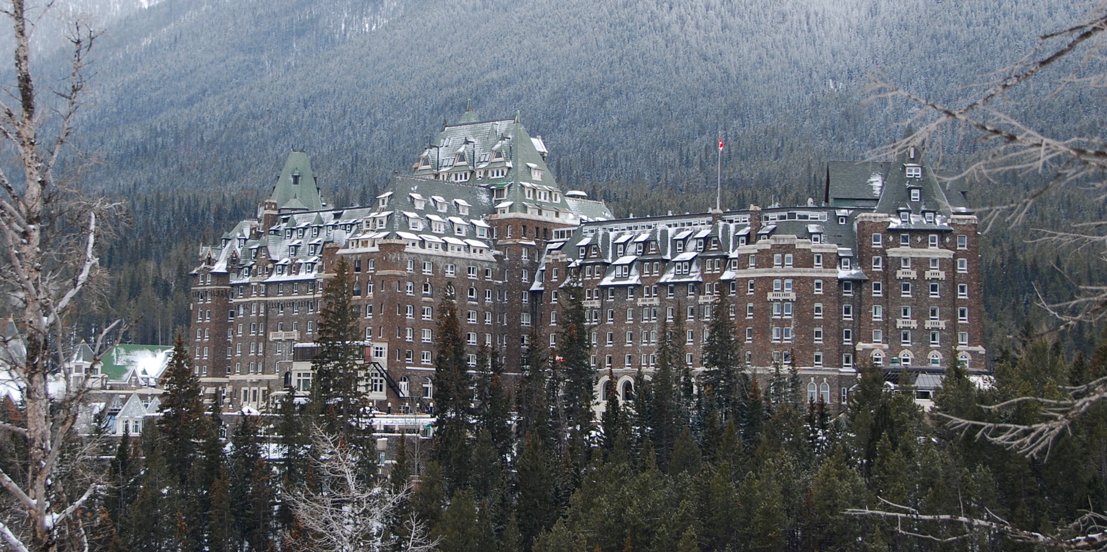 103113-Fairmont-Banff-Springs-Hotel-for-Halloween.jpg