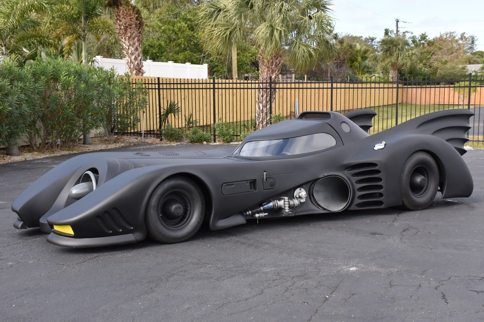 1989-z-movie-car-batmobile.jpg