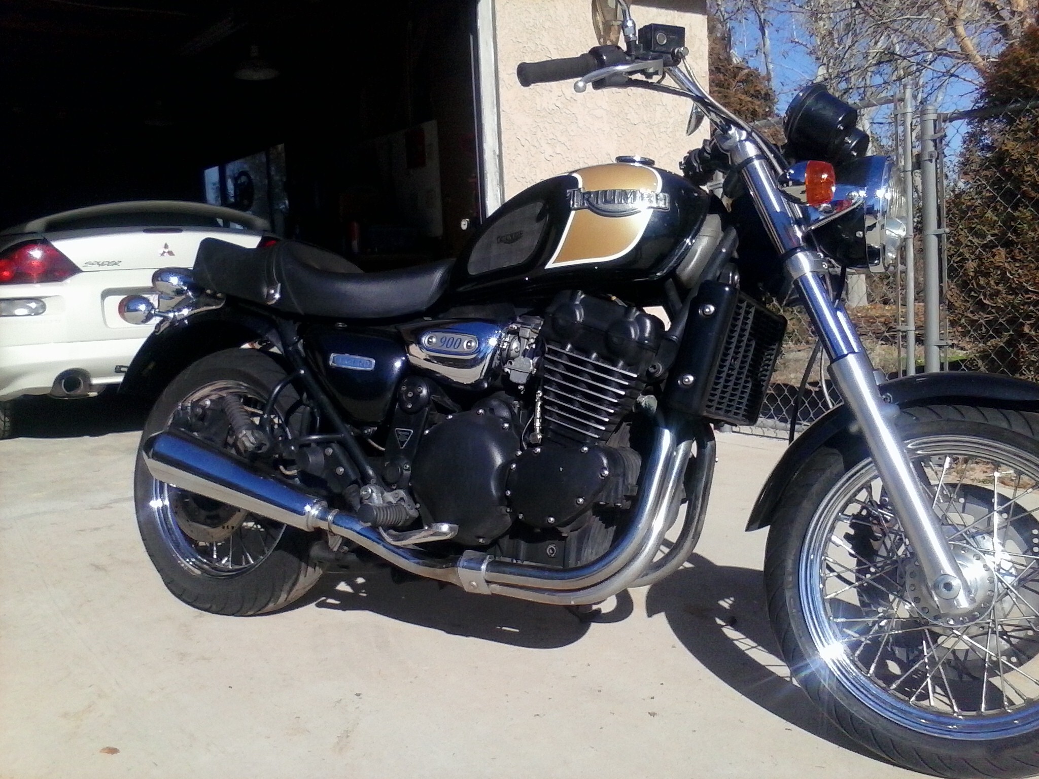2000 Triumph.jpg
