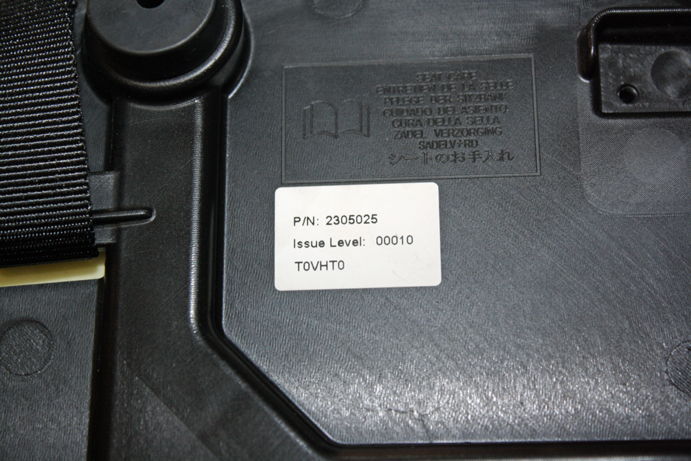 2013_Trophy_SE_Rear_Seat_Part#_25a.jpg