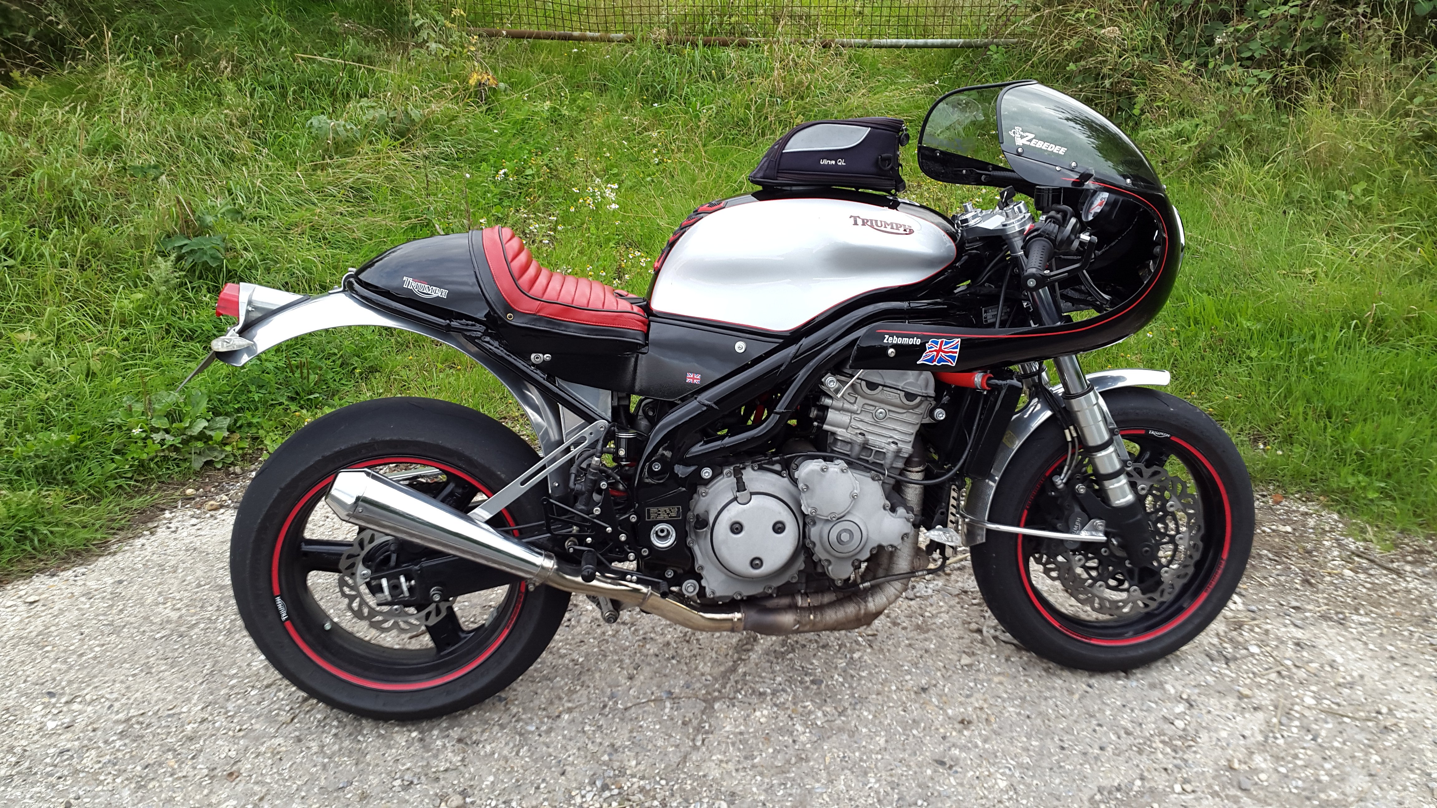 2009 triumph sprint st 1050