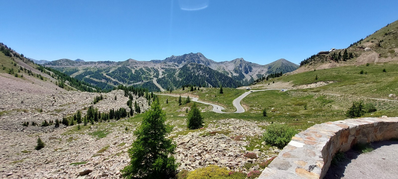 20220611_134535_copy_1600x720.jpg