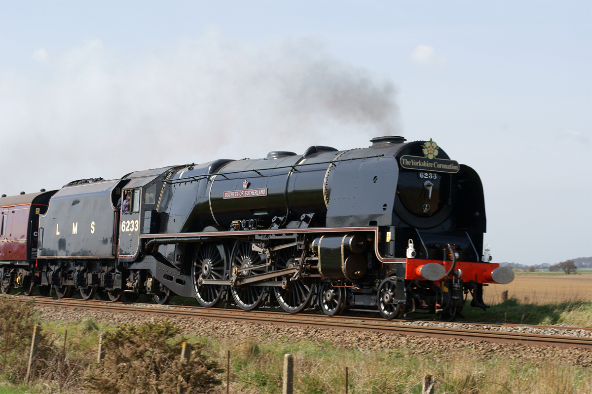6233_Duchess_of_Sutherland_hauling_the_Yorkshire_Coronation_to_Scarborough.jpg