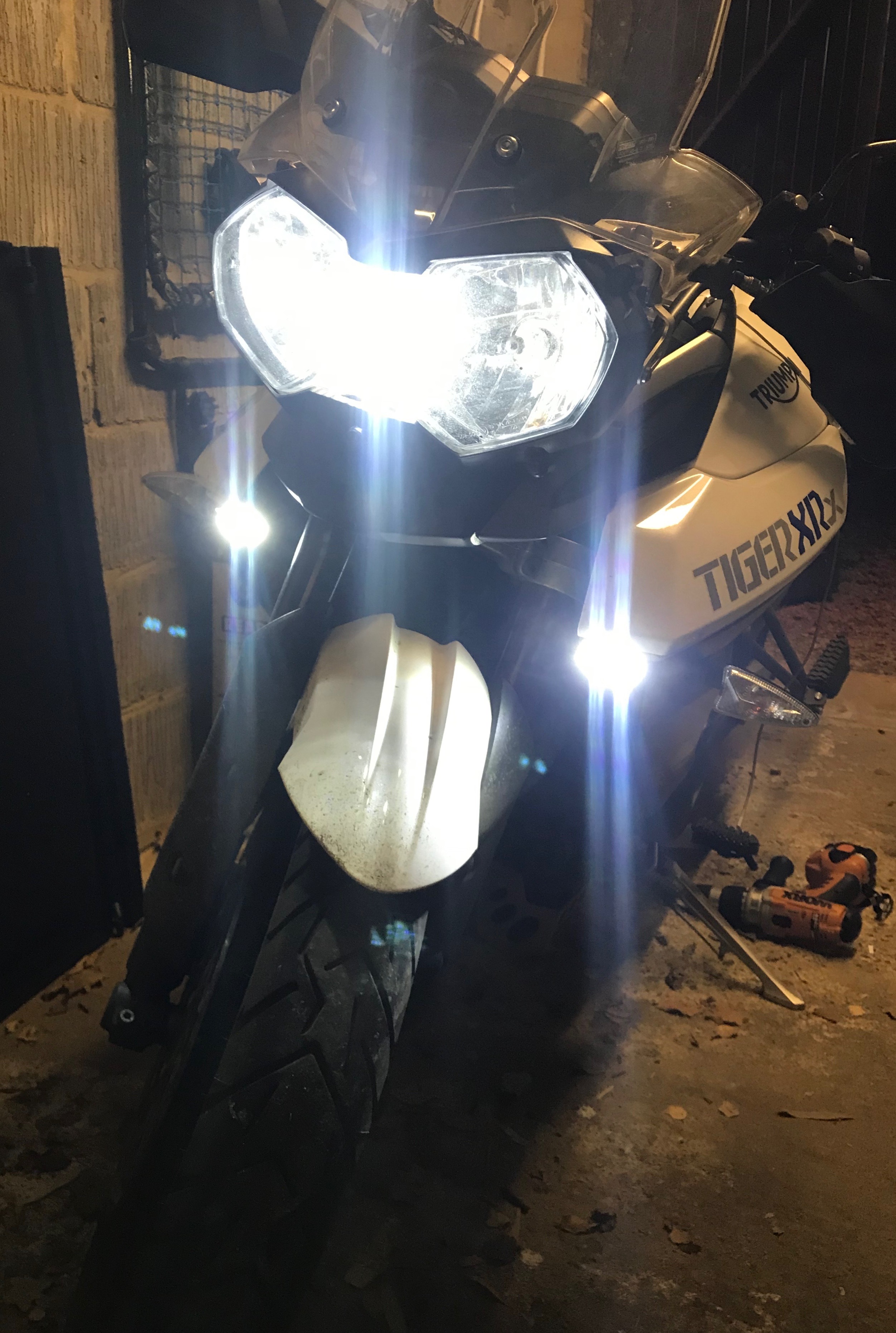 8 a working led position light.jpg