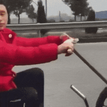 8B504B79-728E-409D-A1CB-05743753C858.gif