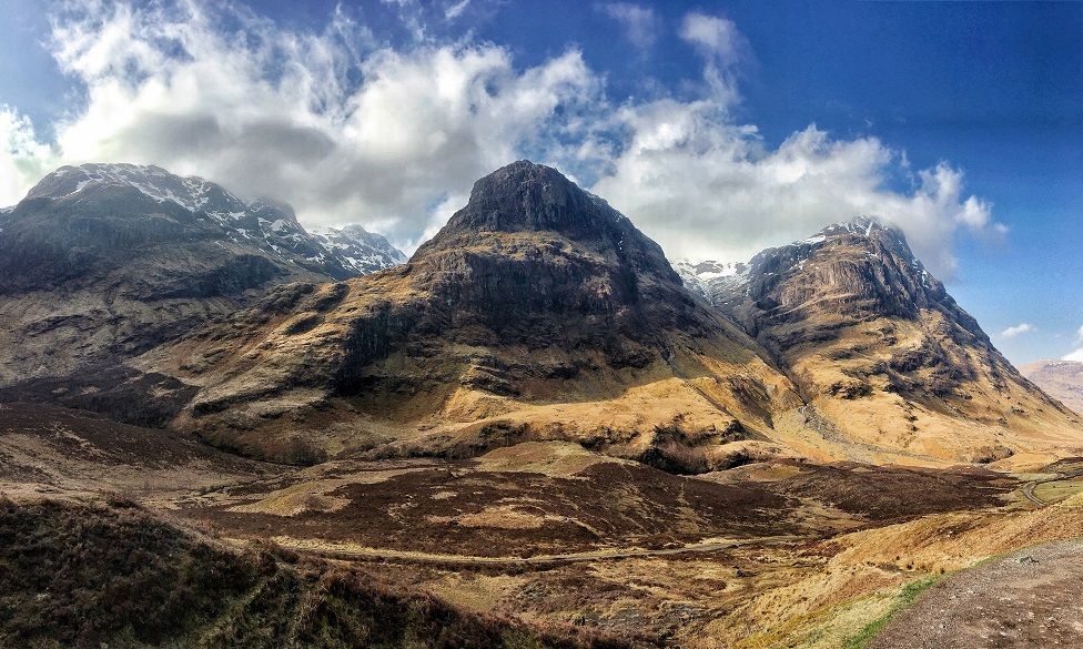 _100953910_threesisters.jpg