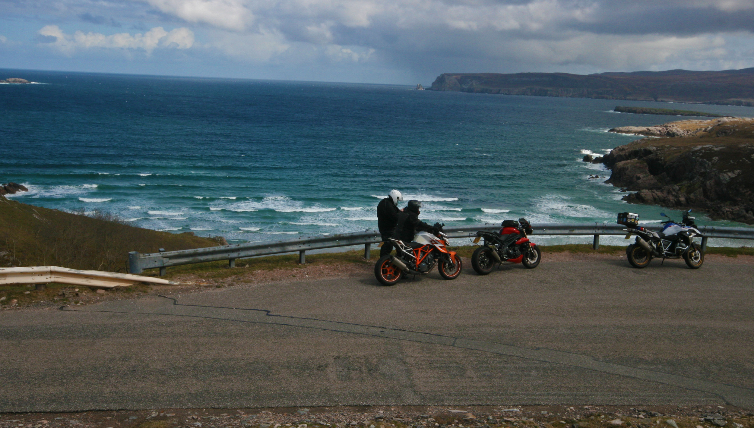 along from Durness.JPG