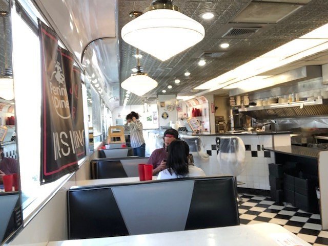 Diner.jpg