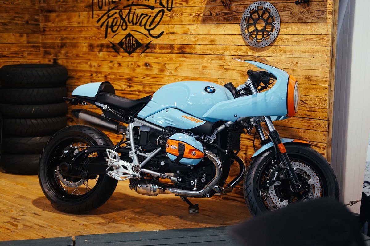 bmw vs triumph