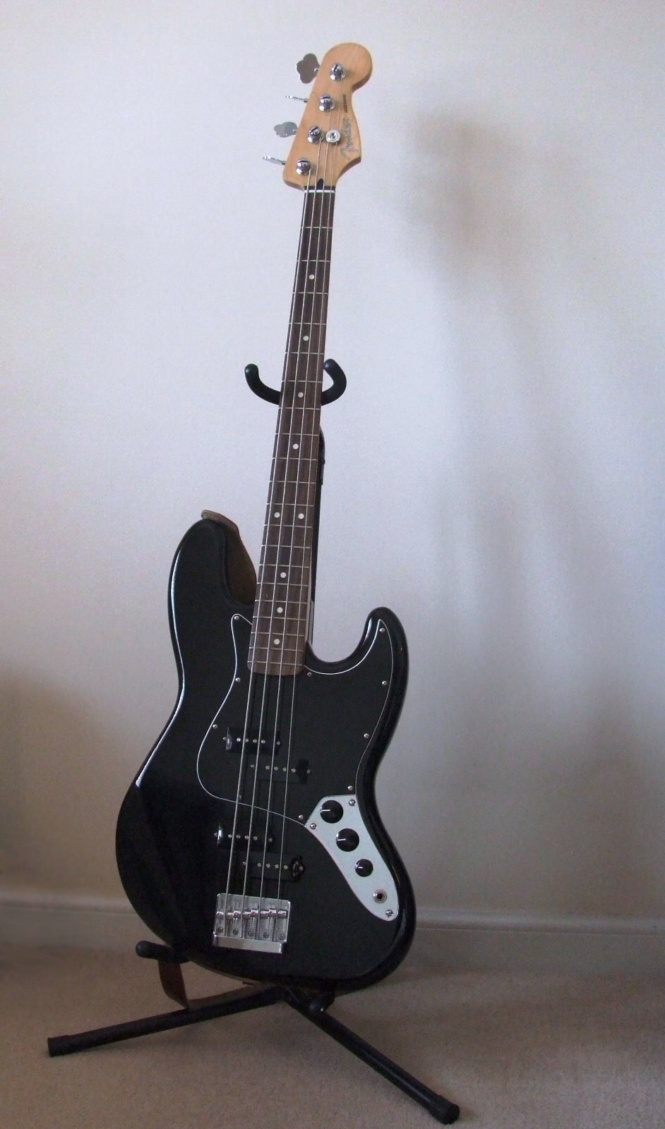 Fender Jazz Blacktop.JPG
