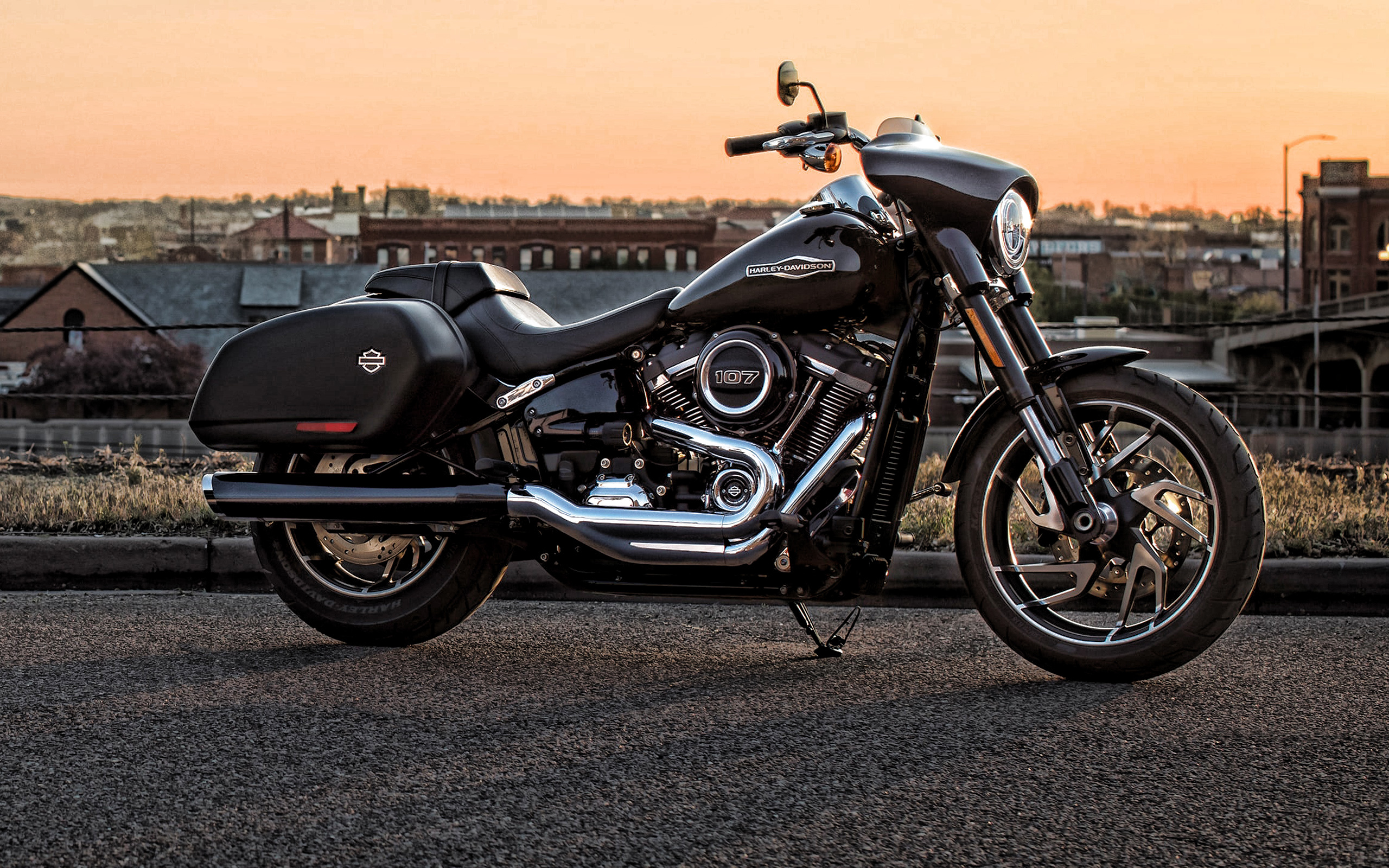 harley-davidson-sport-glide-2020-softail-exterior-black-cool-motorcycle.jpg