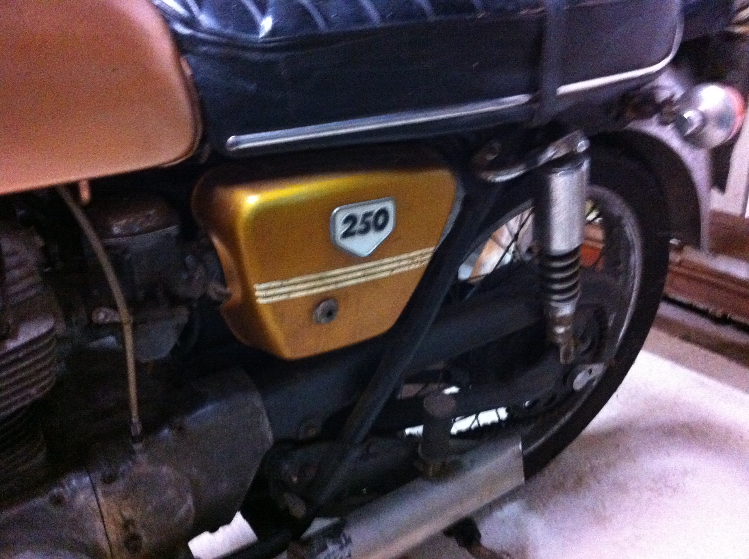 honda cb250k3 008.JPG
