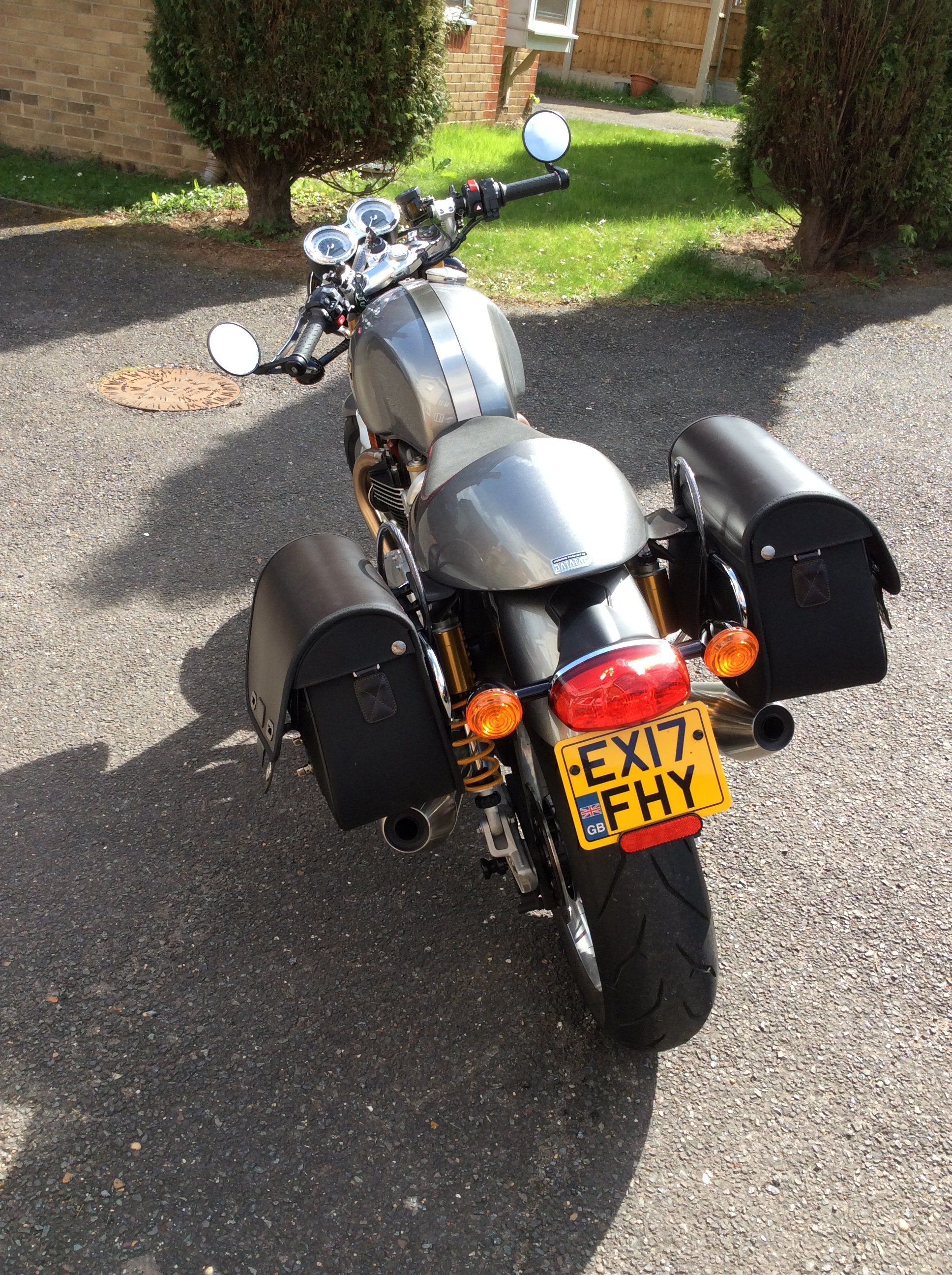 thruxton r panniers