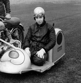 john-sidecar-father-jack-surtees-race-11213822.jpg