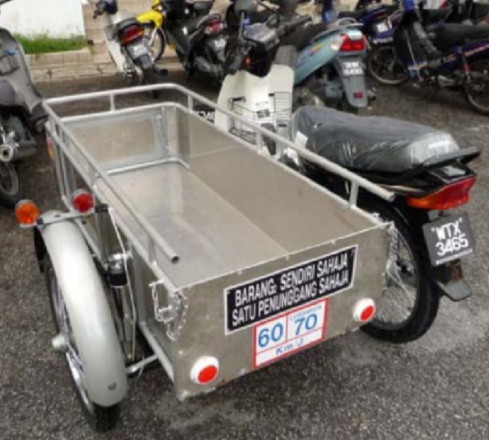 MotorBikeBox-Side-Car-02.jpg