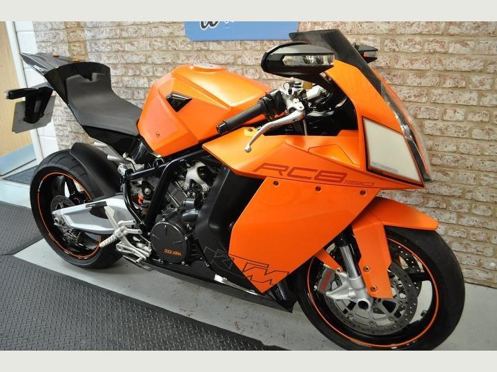 RC8 2.jpg