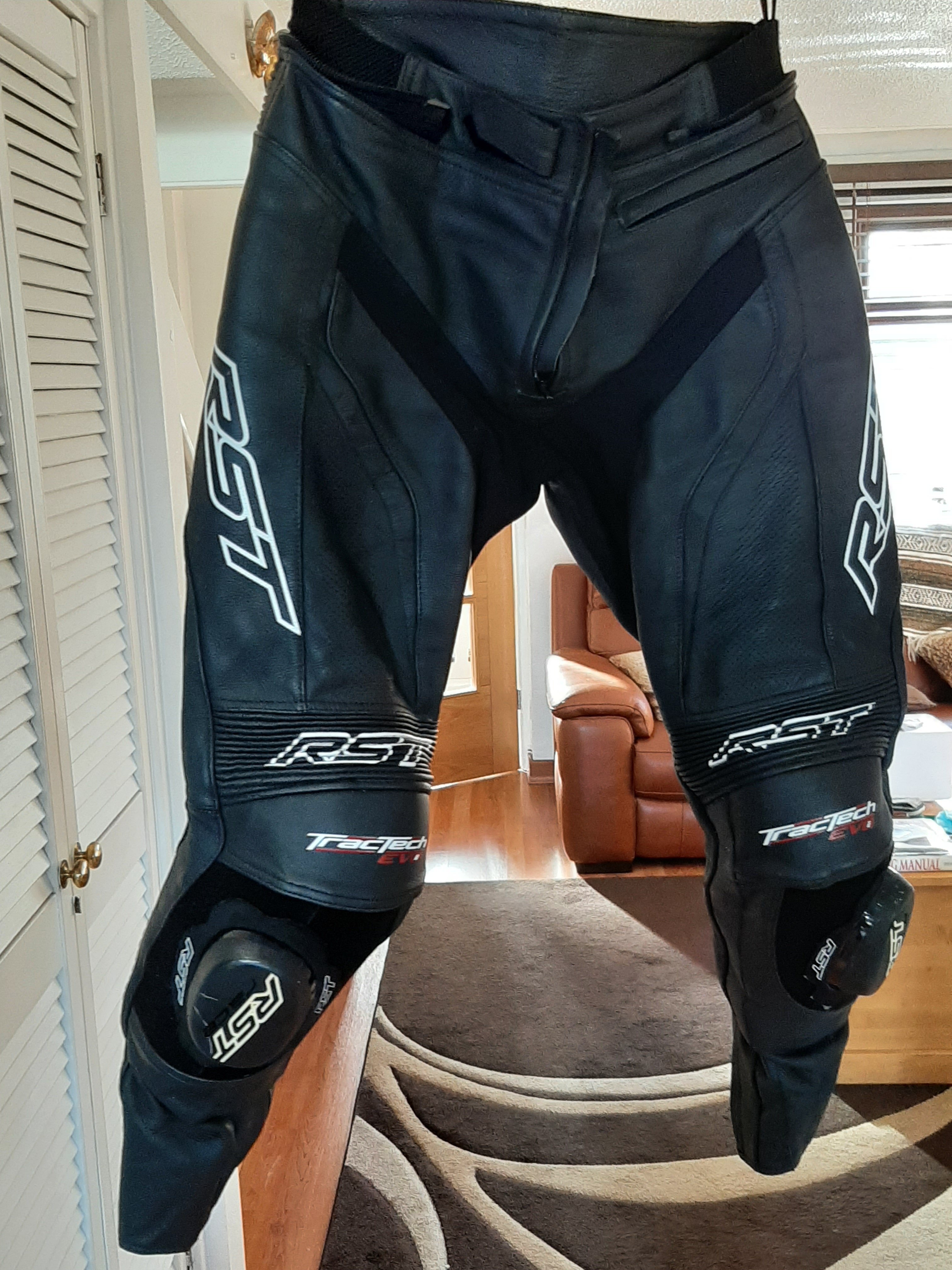 RST Tracktec 2 trousers front.jpg