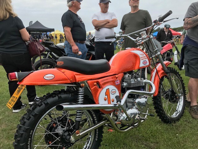 S100 03.jpg