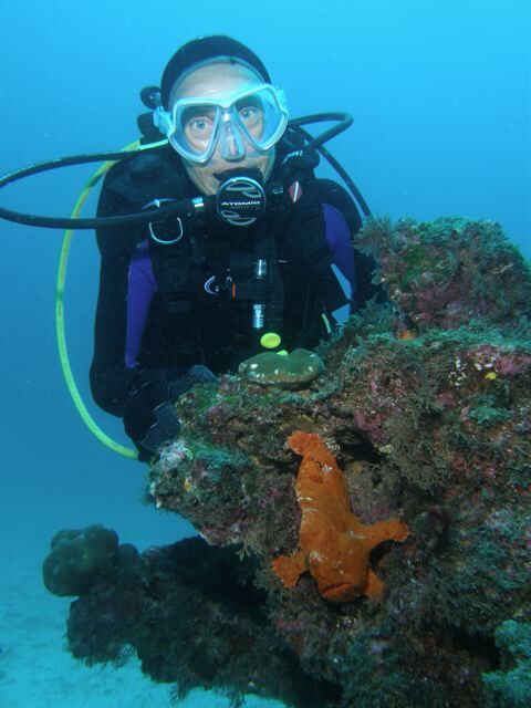 Sandi & frogfish copy.jpg