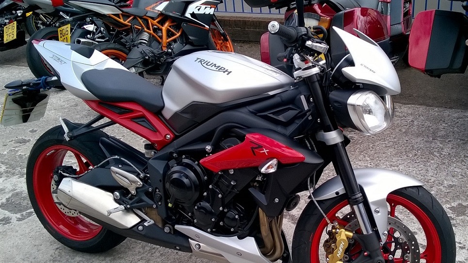 street triple RX 1.jpg