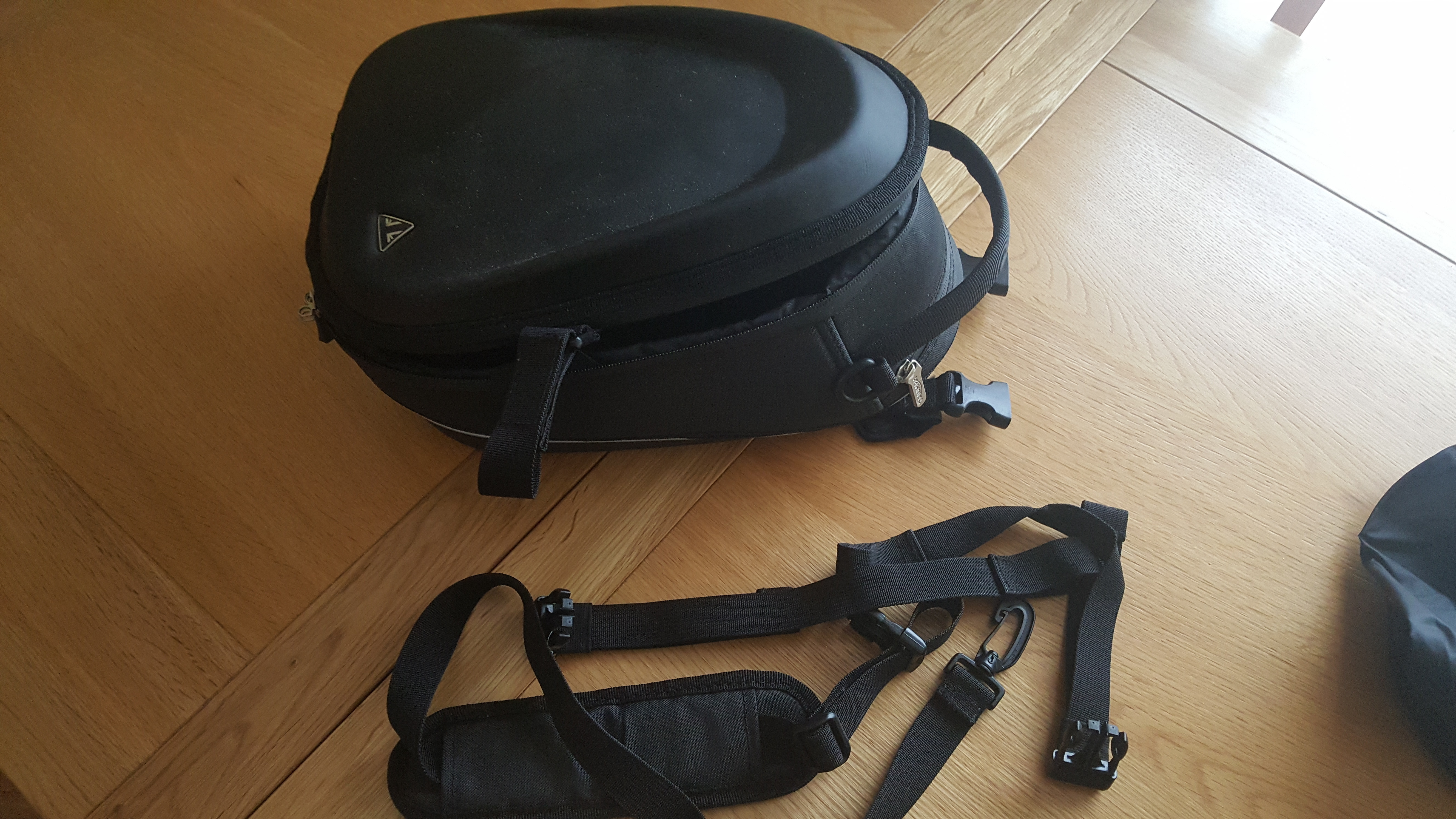 tank bag 1.jpg