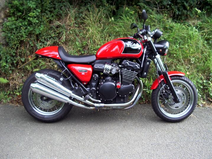 Triumph thunderbird 900 oil type deals