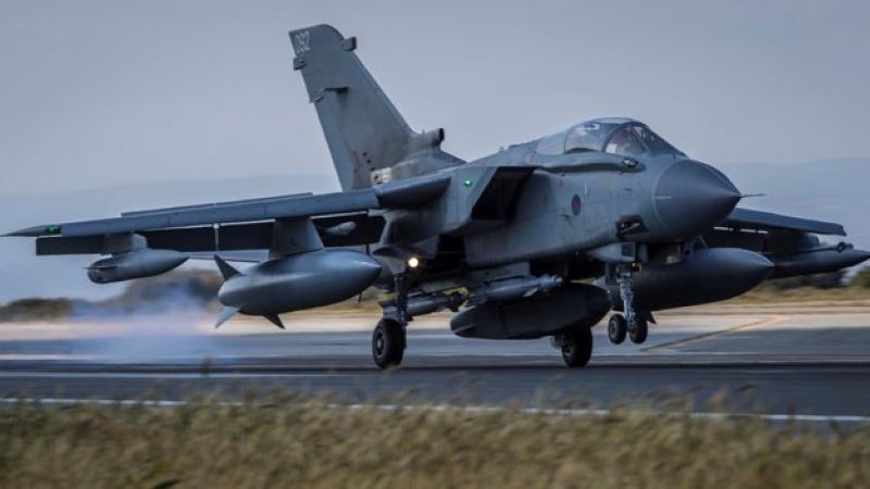 Tornado landing after sortie 270218 CREDIT MOD.jpg