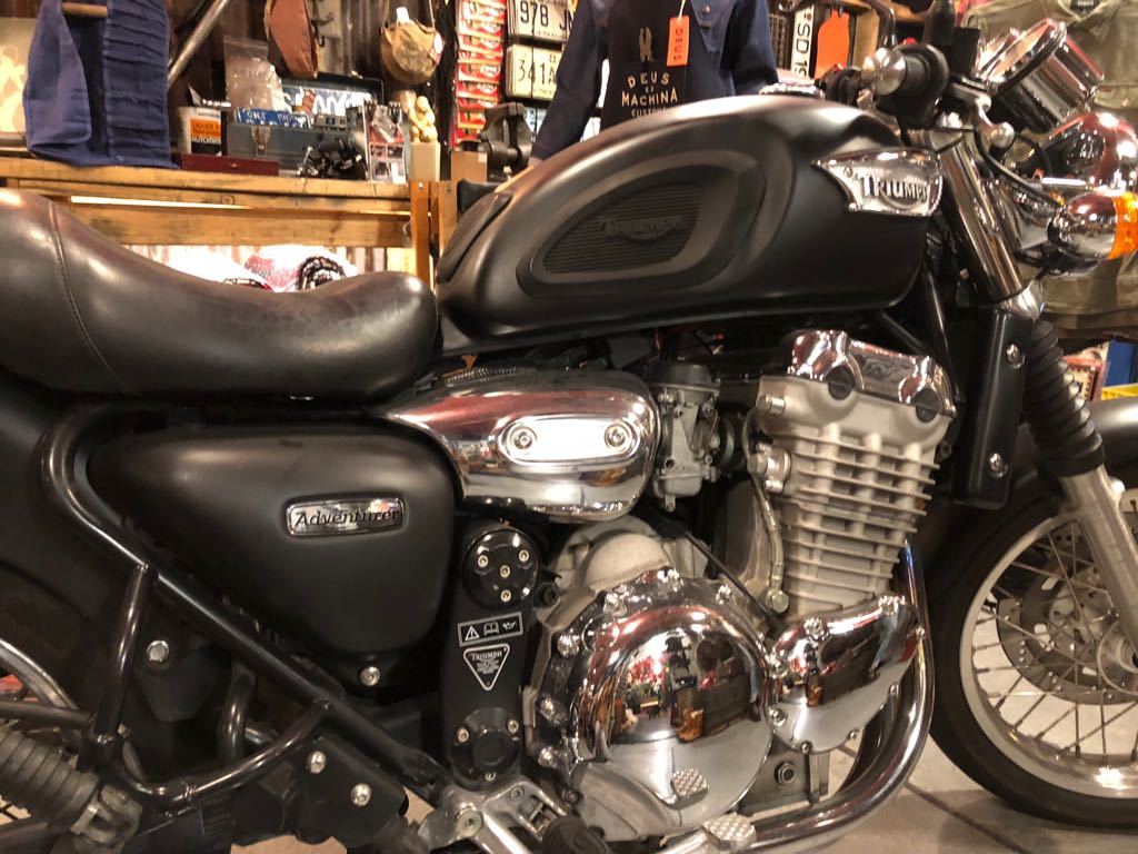 Triumph 900 - 1997 1.jpg