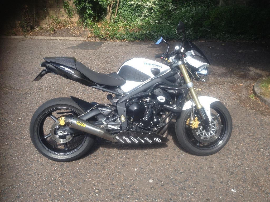 Triumph Street Triple 2009 Travis.JPG