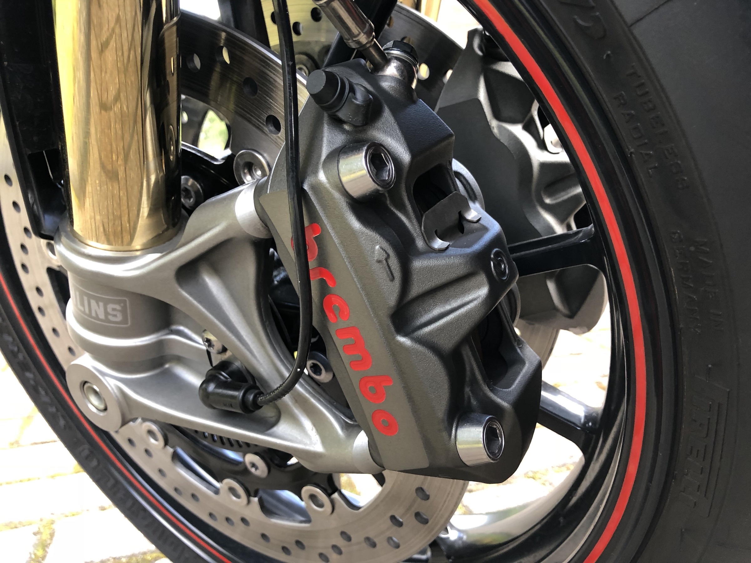 Triumph_Speed_Triple_R_16.jpg