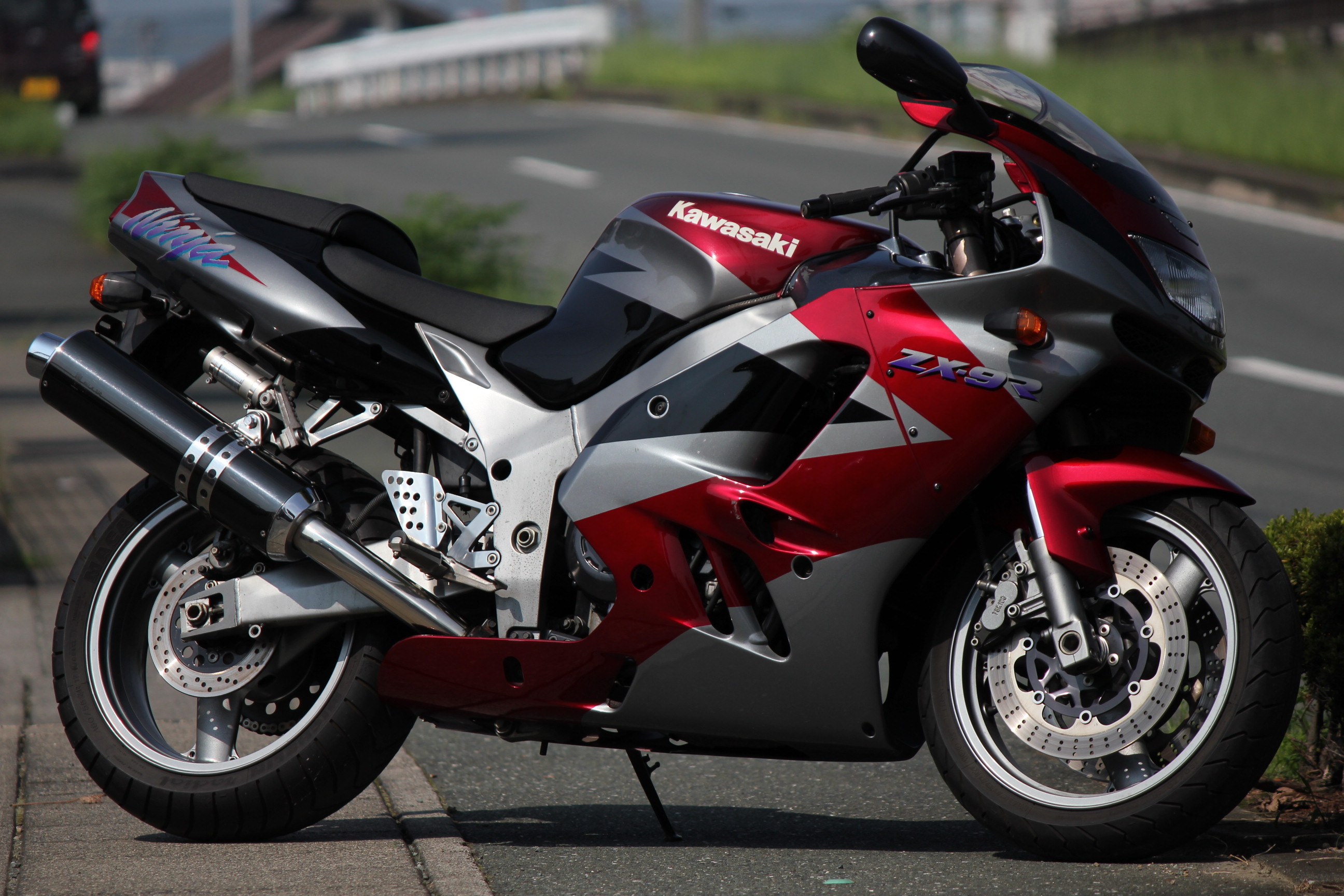 zx9r.jpg