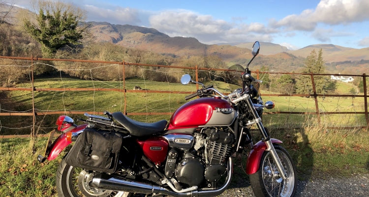 Triumph Legend 900