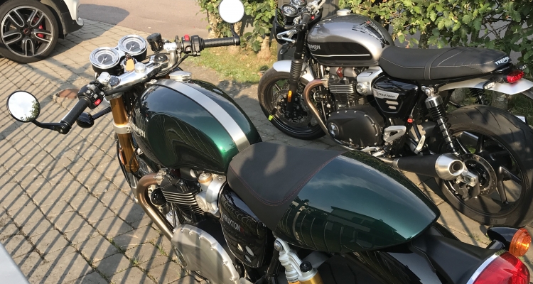 Thruxton - I Couldn’t Resist...