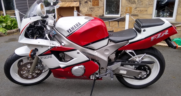 Fzr400