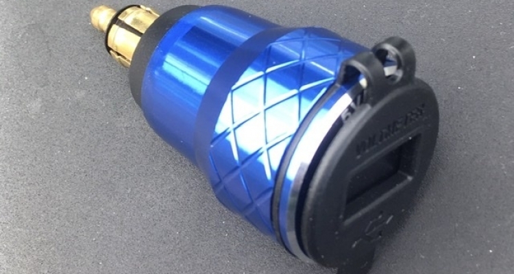 Hella Dual Usb Voltmeter