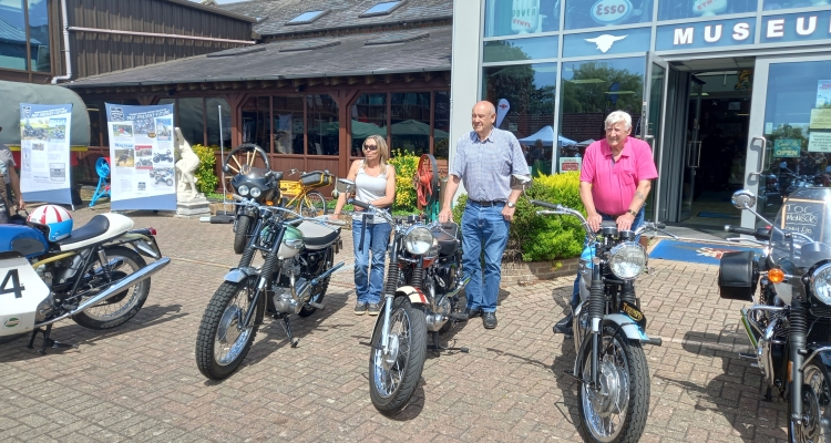 Tomcc/sammy Miller Triumph Day