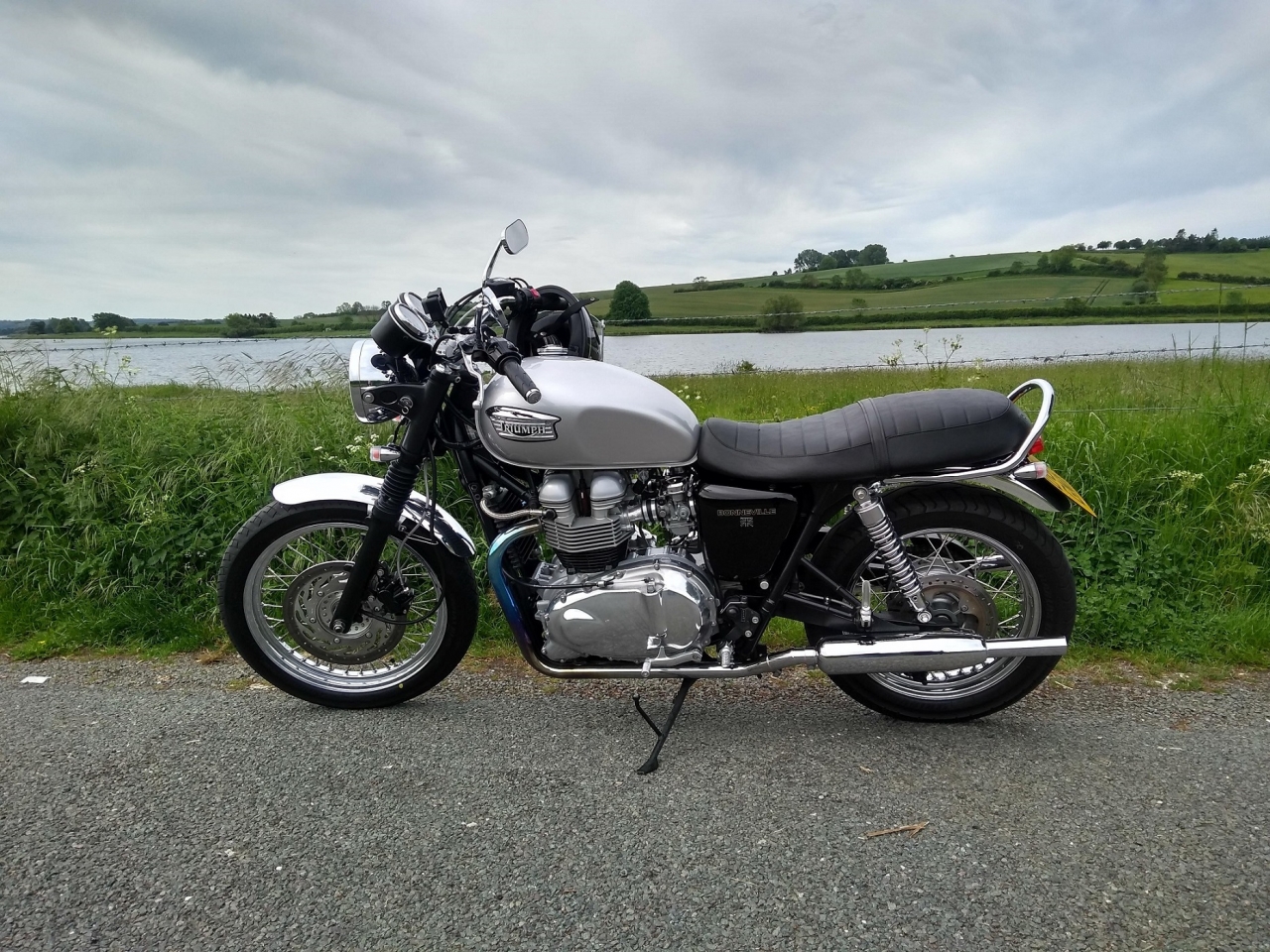 Bonneville 790
