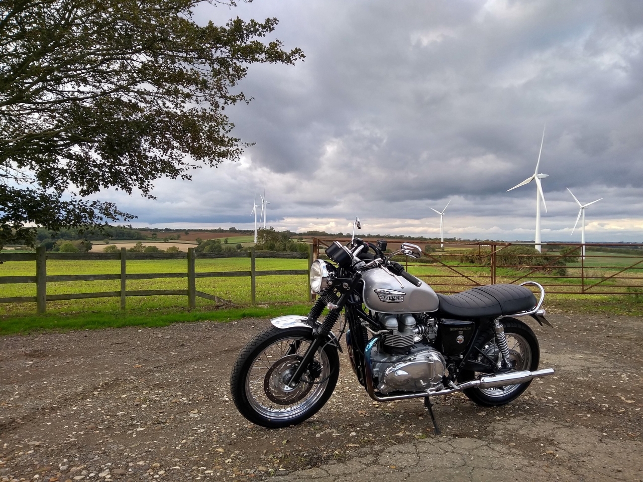 Bonneville 790