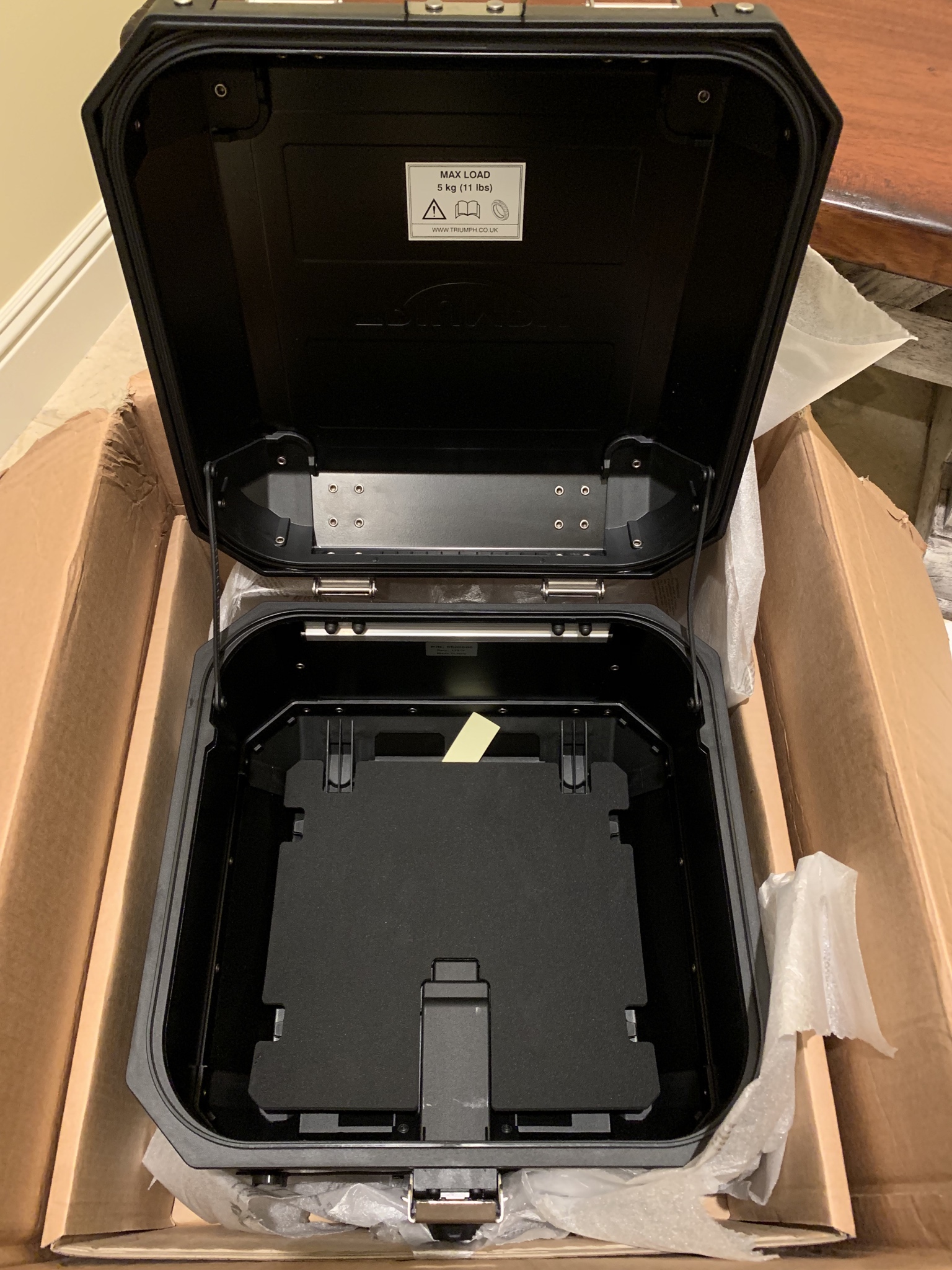 triumph explorer top box